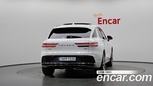 Genesis GV70 из Кореи Encar