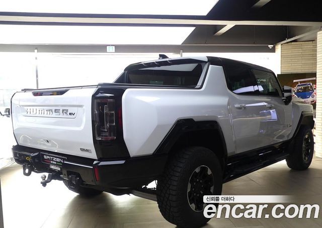 GMC Hummer EV e4WD — пробег 9 290 км — фото 3 из 5
