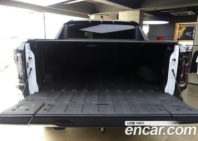 GMC Hummer EV e4WD — пробег 9 290 км — фото 4 из 5