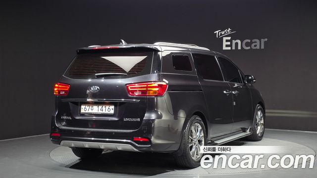 Kia Carnival из Кореи Encar