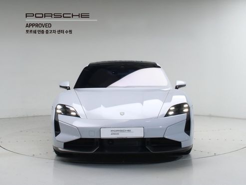 Porsche Taycan Turbo S — пробег 8 730 км — фото 3 из 5
