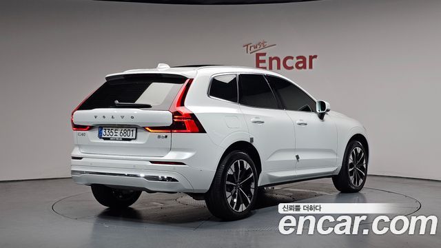 Volvo XC60 B5 Ultra Bright Air Sus — пробег 24 235 км — фото 2 из 5