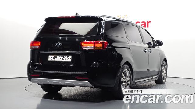 Kia Carnival из Кореи Encar