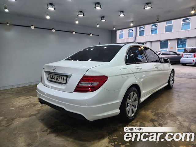 Mercedes-Benz C-Class из Кореи Encar