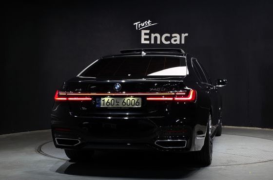 BMW 7-Series 740Li xDrive M Sport Package — пробег 96 376 км — фото 4 из 5