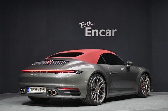 Porsche 911 Carrera 4S Cabriolet — пробег 30 424 км — фото 2 из 5