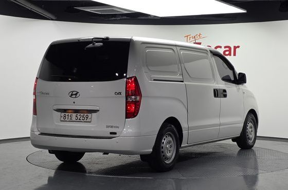 Hyundai Starex 3-Seater VAN CVX Value — пробег 169 248 км — фото 2 из 5