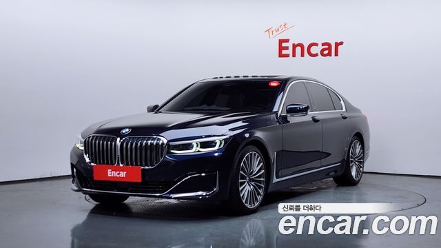 BMW 7-Series 740d xDrive Design Pure Excellence — пробег 112 523 км — фото 1 из 5