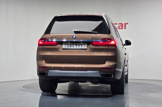 BMW X7 xDrive 30d Design Pure Excellent 6-Seater — пробег 146 125 км — фото 4 из 5