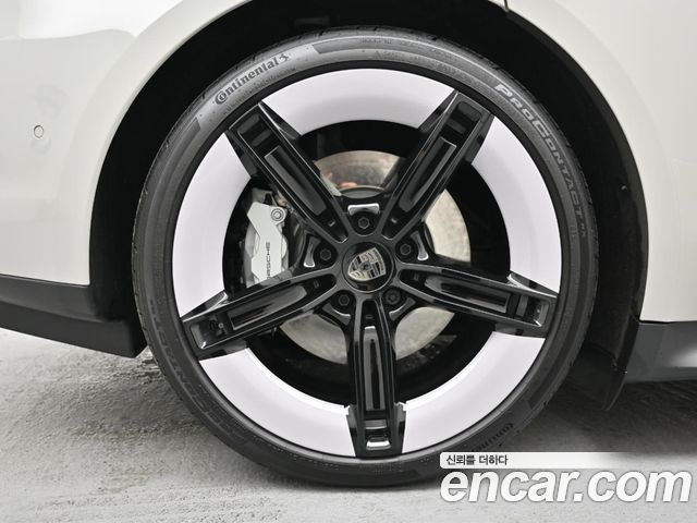 Porsche Taycan из Кореи Encar