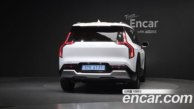 Kia EV9 из Кореи Encar