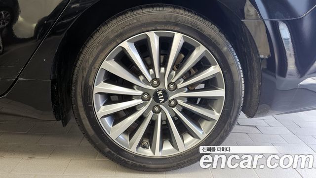 Kia K7 из Кореи Encar