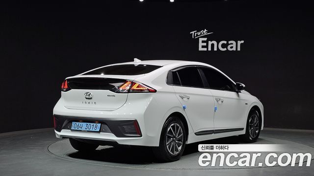 Hyundai Ioniq из Кореи Encar