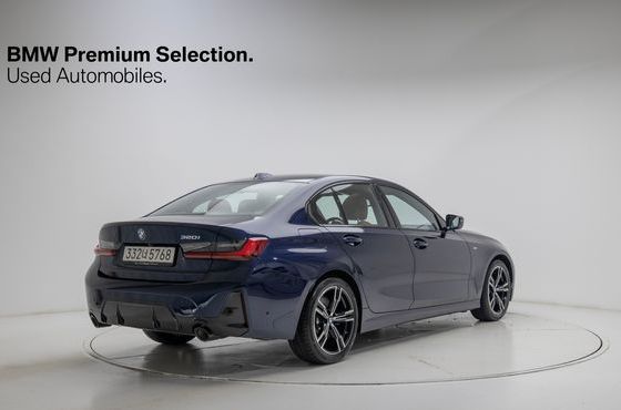 BMW 3-Series 320i M Sport — пробег 6 245 км — фото 2 из 5