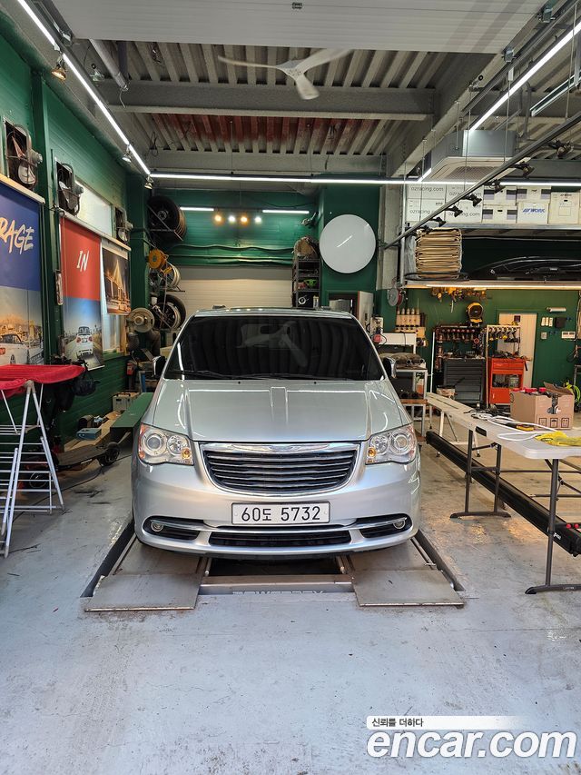 Chrysler Grand Voyager из Кореи Encar