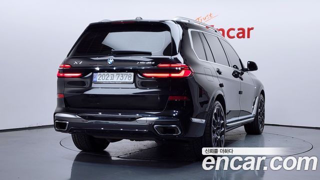 BMW X7 xDrive 40d M Sport 7 STR — пробег 74 635 км — фото 2 из 5