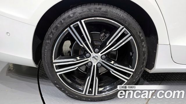 Volvo S60 из Кореи Encar