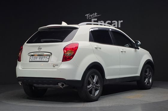 Ssangyong KORANDO Clubby 2WD Standard — пробег 99 909 км — фото 2 из 5