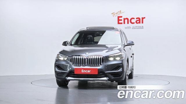 BMW X1 xDrive 20i xLine — пробег 71 929 км — фото 3 из 5