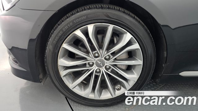 Hyundai Genesis из Кореи Encar