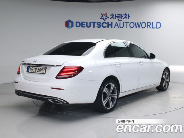 Mercedes-Benz E-Class из Кореи Encar