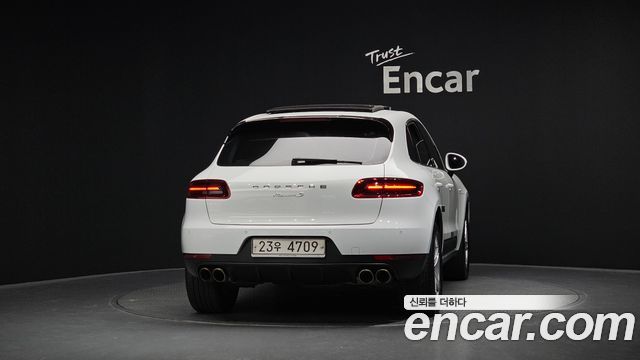 Porsche Macan из Кореи Encar