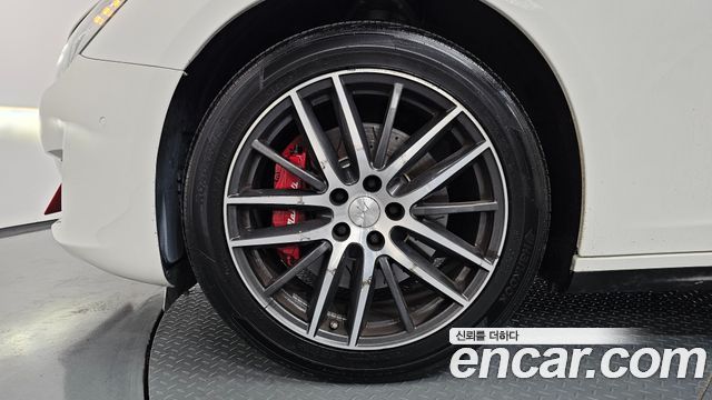 Maserati Ghibli из Кореи Encar