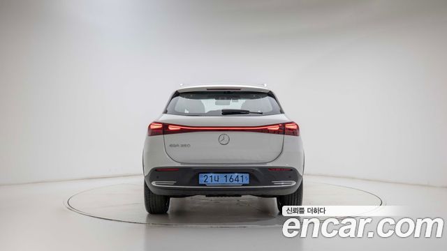 Mercedes-Benz EQA из Кореи Encar