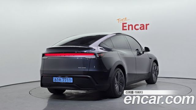 Tesla Model Y Long Range AWD — пробег 15 553 км — фото 2 из 5