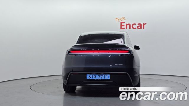 Tesla Model Y Long Range AWD — пробег 15 553 км — фото 4 из 5