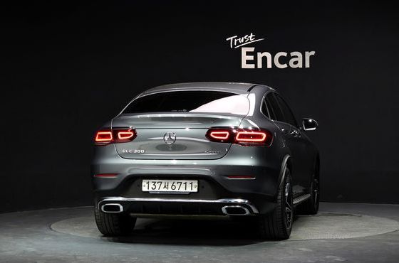 Mercedes-Benz GLC-Class GLC300 4MATIC Premium Coupe — пробег 64 854 км — фото 4 из 5
