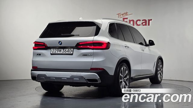 BMW X5 xDrive 30d xLine — пробег 66 199 км — фото 2 из 5