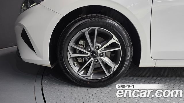 Kia K3 из Кореи Encar