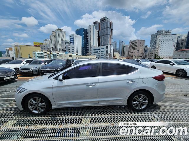 Hyundai AVANTE из Кореи Encar