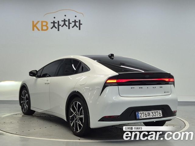 Toyota Prius из Кореи Encar