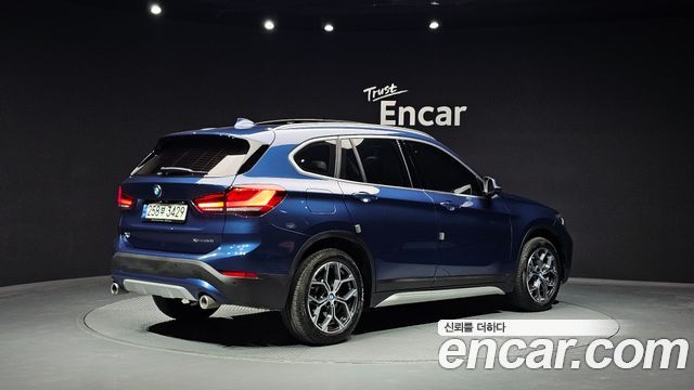 BMW X1 xDrive 20i xLine — пробег 29 174 км — фото 2 из 5
