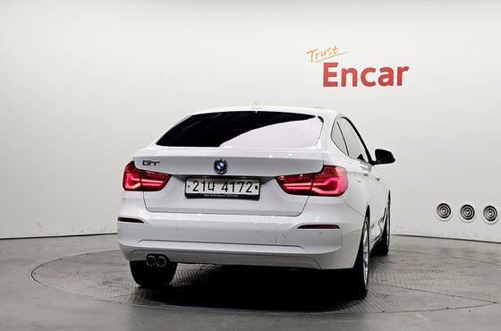 BMW Gran Turismo GT 320d — пробег 136 542 км — фото 4 из 5