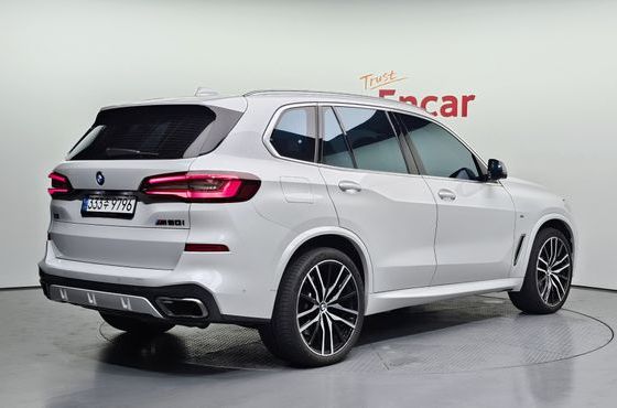 BMW X5 M50i — пробег 60 201 км — фото 2 из 5