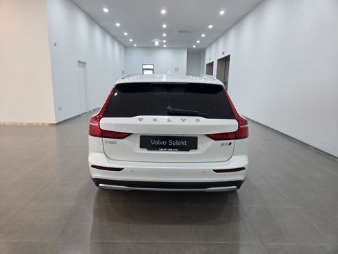 Volvo V60 B5 Ultra AWD — пробег 1 229 км — фото 4 из 5