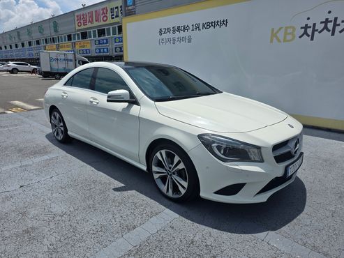 Mercedes-Benz CLA-Class CLA200 d — пробег 87 321 км — фото 2 из 5