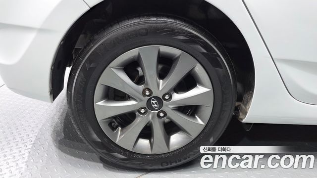 Hyundai Accent из Кореи Encar