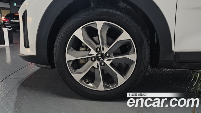 Kia Stonic из Кореи Encar