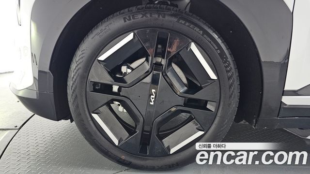 Kia EV3 из Кореи Encar