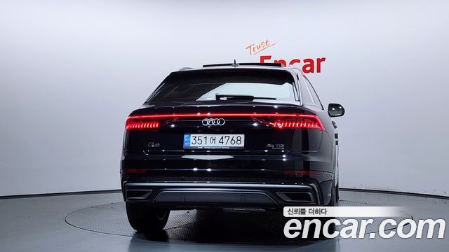 Audi Q8 45 TDI Quattro Premium — пробег 69 684 км — фото 4 из 5