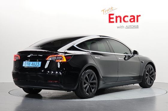 Tesla Model 3 Standard Range Plue RWD — пробег 64 236 км — фото 2 из 5
