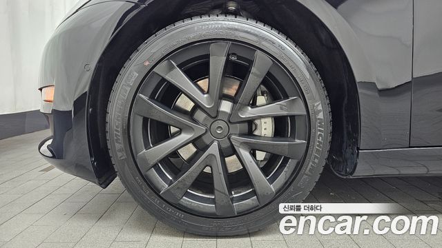 Tesla Model 3 Standard Range Plue RWD — пробег 64 236 км — фото 5 из 5