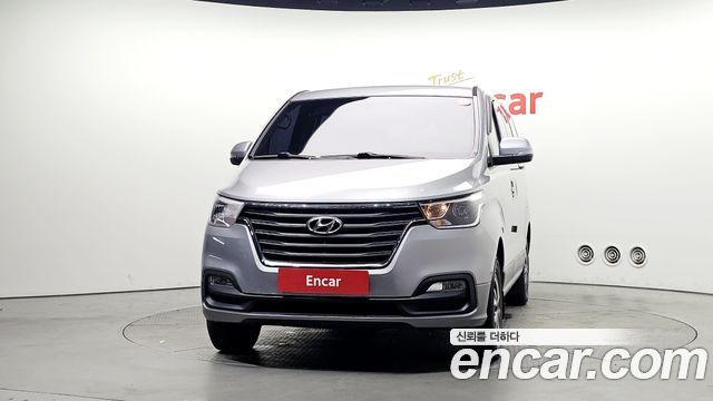 Hyundai Starex 4WD Urban 9-Seater Premium Special — пробег 371 716 км — фото 3 из 5