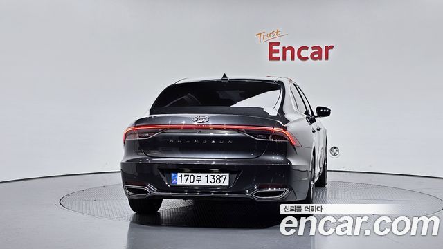 Hyundai Grandeur из Кореи Encar