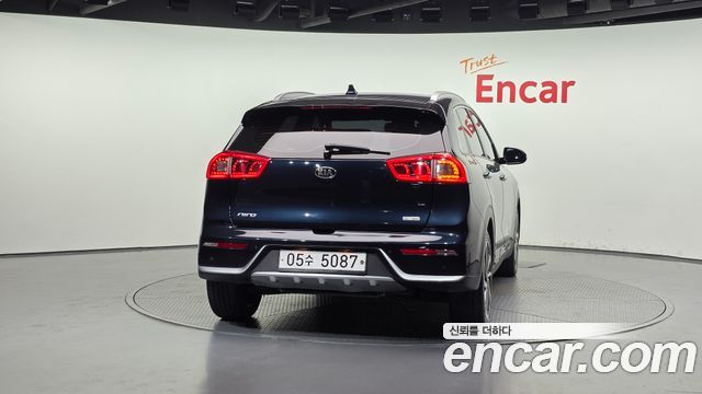 Kia Niro Noblesse — пробег 135 003 км — фото 4 из 5