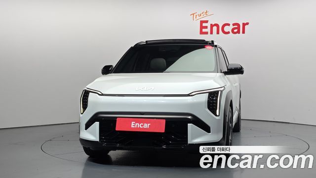 Kia EV3 Long Range 2WD GT Line — пробег 33 775 км — фото 3 из 5